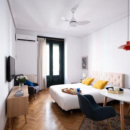 Estudio Calle Del Barquillo Μαδρίτη Εξωτερικό φωτογραφία