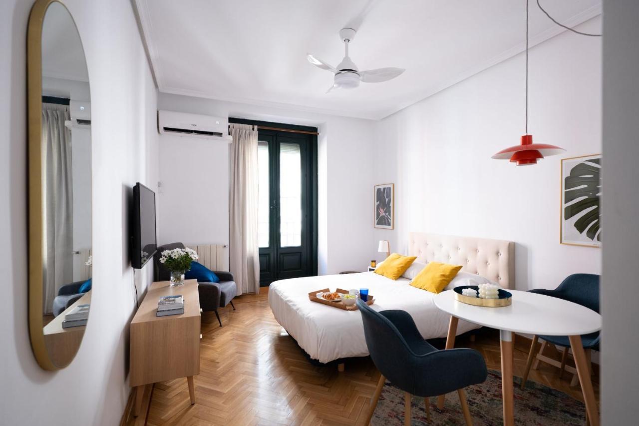 Estudio Calle Del Barquillo Μαδρίτη Εξωτερικό φωτογραφία
