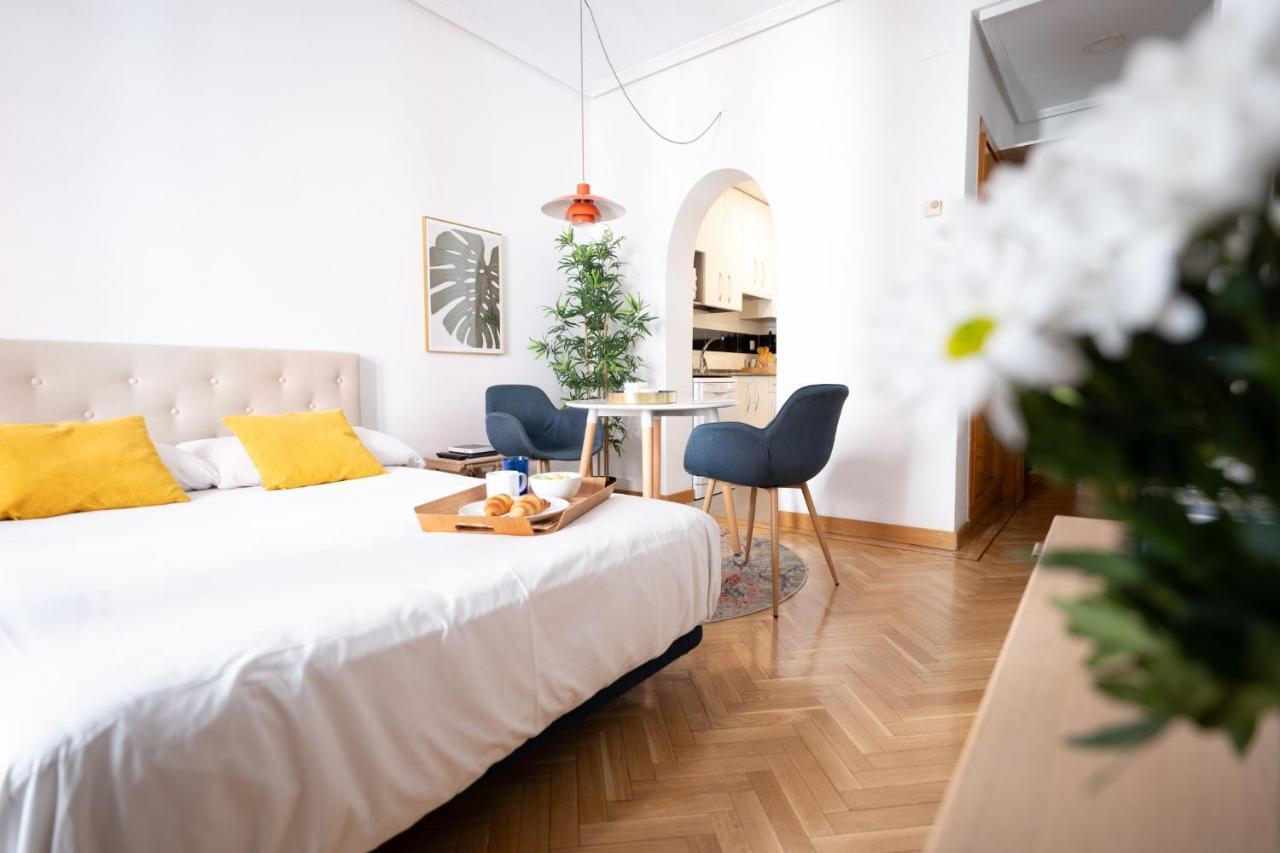Estudio Calle Del Barquillo Μαδρίτη Εξωτερικό φωτογραφία